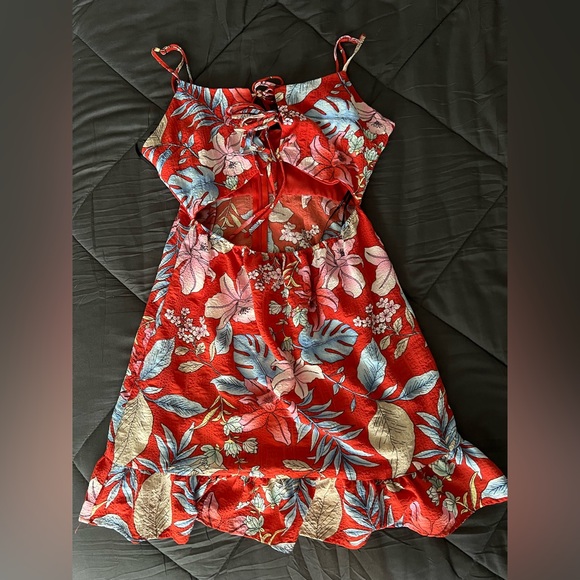 Forever 21 Floral Dress - Picture 3 of 3
